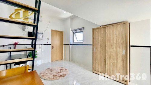 ĐANG TRỐNG CĂN HỘ DUPLEX BAN CÔNG FULL NỘI THẤT MỚI KENG NGAY LOTTE TRUNG TÂM Q7