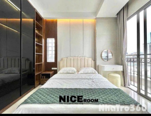 Studio tách bếp nơ trang long