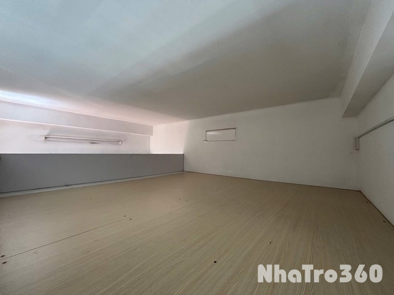 Khai trương gác đường Thành Thái Quận 10