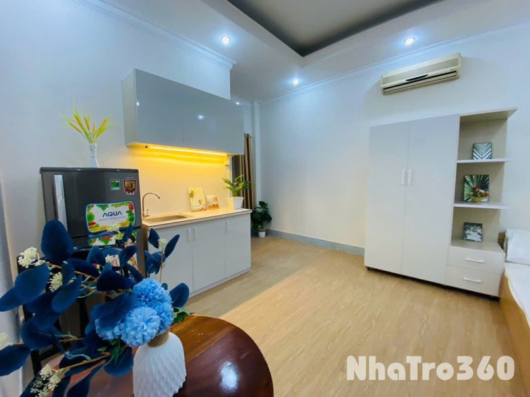 Phòng full nội thất cửa sổ thoáng Trần Văn Đang Q3