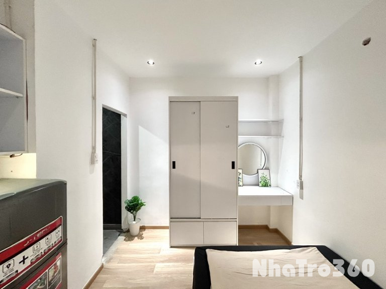 Địa chỉ: Phạm Văn Chí Quận 6