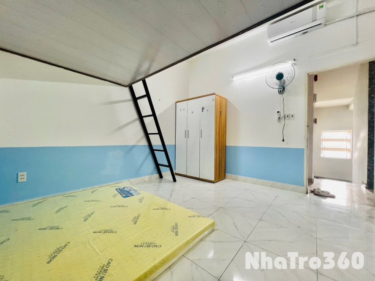 DUPLEX XINH KẾ BÊN VHU-HUIT 5P ĐI XE