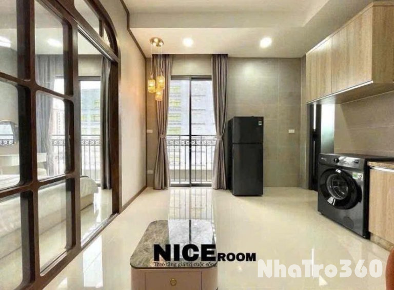 Studio tách bếp nơ trang long