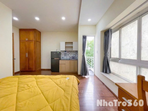 Cho thuê căn hộ studio bancong gần Lotte Q7