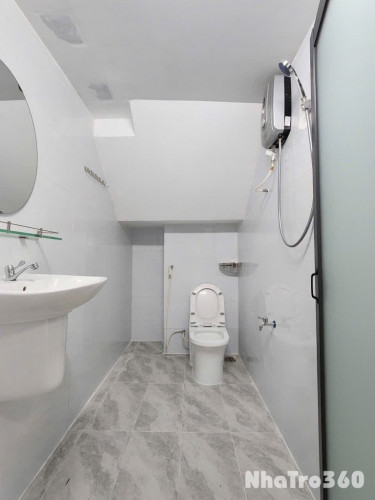 Cho thuê chdv tách bếp nội thất đẹp gần Sân Bay