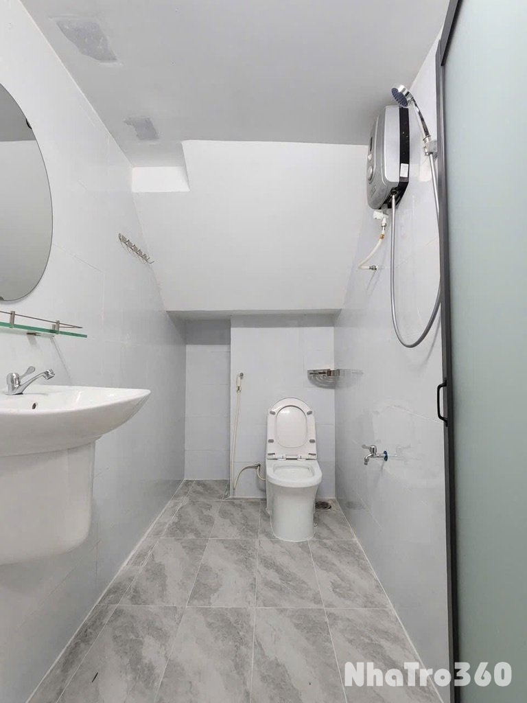 Cho thuê chdv tách bếp nội thất đẹp gần Sân Bay