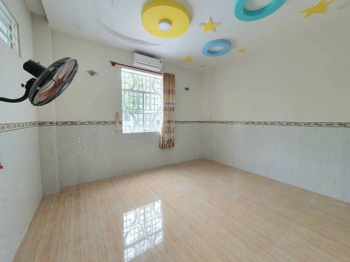 44. Nhà 12,5 triêụ 2 góc mặt tiền khu dân cư 91b