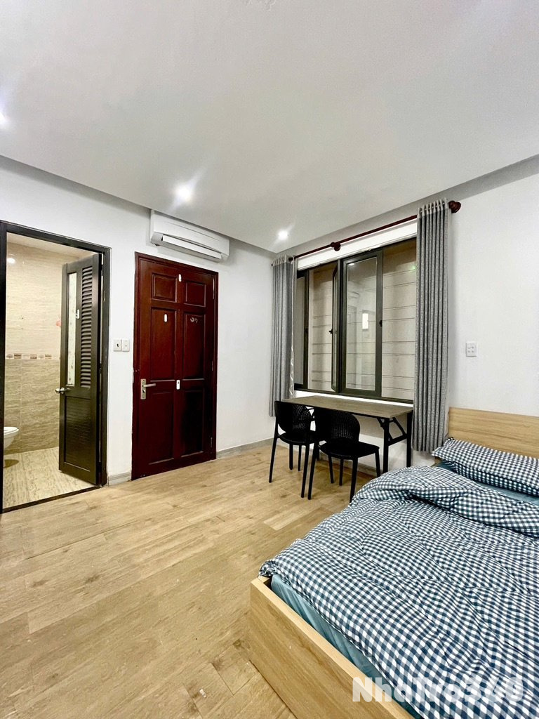 Cho thuê chdv gần nhà ga T3 nội thất cửa sổ đẹp