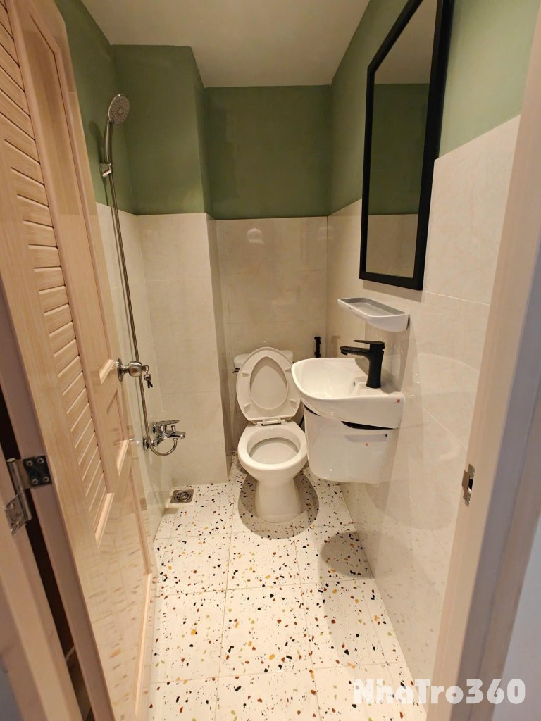 Cho thuê căn hộ duplex (gác), Q10, đường Tân Phước, gần ĐH Kinh Tế, ĐH Y Dược, ĐH Bách Khoa