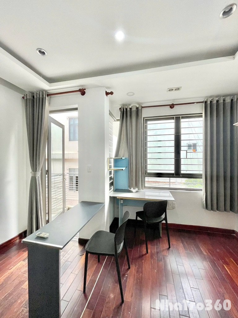Cho thuê chdv gần nhà ga T3 nội thất cửa sổ đẹp