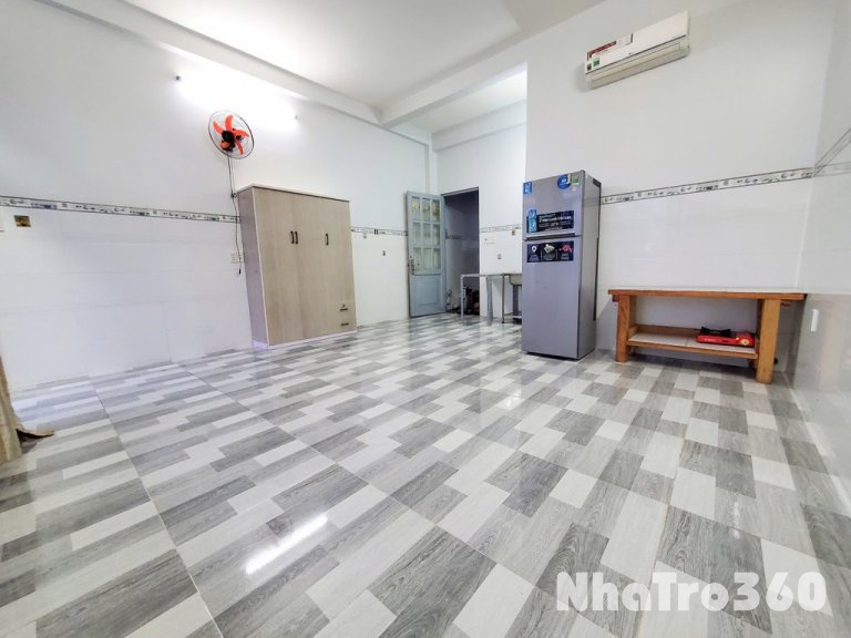 Cho thuê phòng nội thất ban công đẹp giá chỉ 4tr