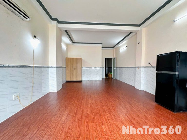 Nội thất cơ bản, thang máy, cửa sổ, tự do, giá rẻ