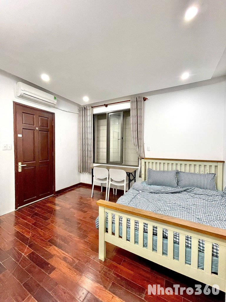 Cho thuê chdv gần nhà ga T3 nội thất cửa sổ đẹp