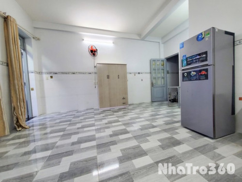 Cho thuê phòng nội thất ban công đẹp giá chỉ 4tr