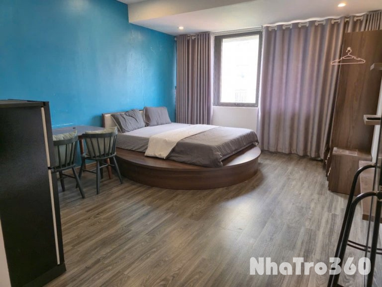 Căn hộ Quận 3, ánh sáng ngập phòng, đầy đủ NT