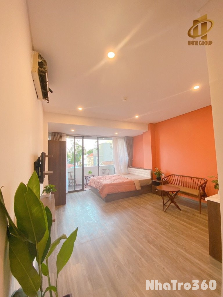 Căn hộ Quận 3, ánh sáng ngập phòng, đầy đủ NT