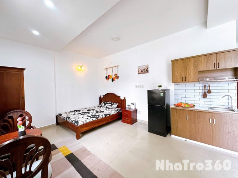 STUDIO BAN CÔNG FULL NT GẦN CV LÊ THỊ RIÊNG