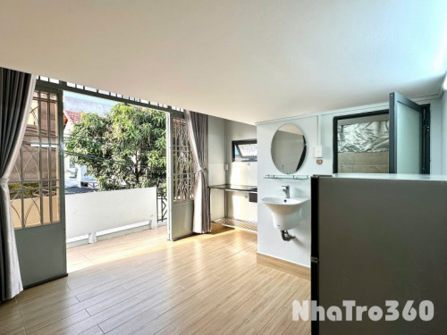 CĂN HỘ MỚI ĐẸP FULL NỘI THẤT BAN CÔNG, CỬA SỔ THOÁNG MÁT, GẦN LOTTE MART, CRESCENT MALL, Q1,4,8, TDT