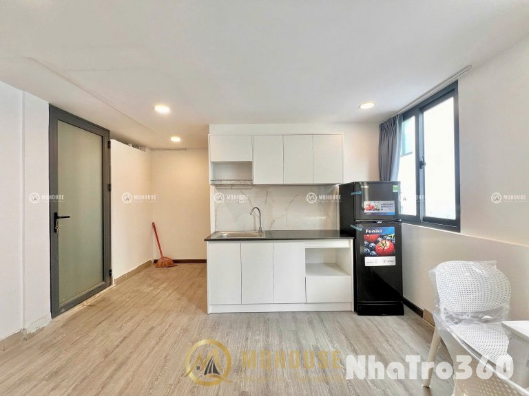 Cho thuê chdv 1pn tách bếp gần Sân Bay