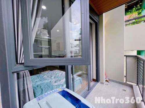 Cho Thuê Căn Hộ Studio Có Ban Công Và Cửa Sổ Lớn