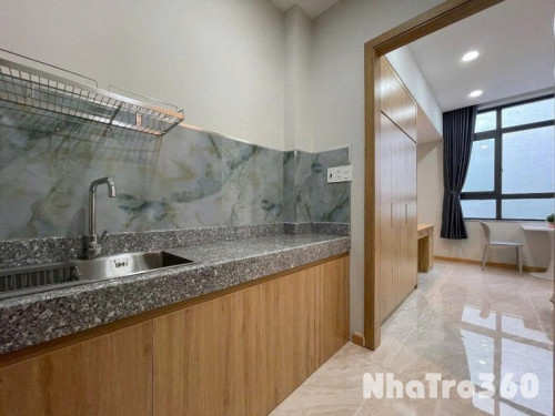 Cho Thuê Căn Hộ Studio Có Cửa Sổ Lớn Gần Ga T3