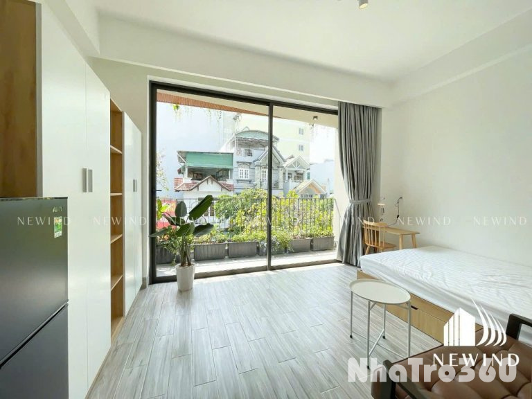 STUDIO MỚI 100% FULL NỘI THẤT BAN CÔNG, CỬA SỔ THOÁNG MÁT, GẦN LOTTE MART, CRESCENT MALL, TDTU, RMIT