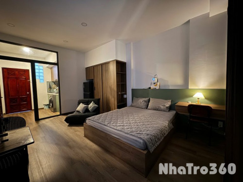 Căn hộ đẹp như penthouse ngay quận 1, bancol chill, gần Chùa Vĩnh Nghiêm, UEH
