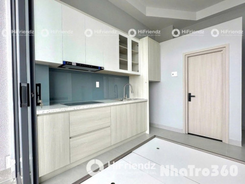 ĐANG TRỐNG CĂN HỘ STUDIO BAN CÔNG FULL NỘI THẤT MỚI KENG NGAY LOTTE TRUNG TÂM Q7