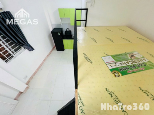 Trống sẵn phòng duplex full nội thất CMT8 Quận 3