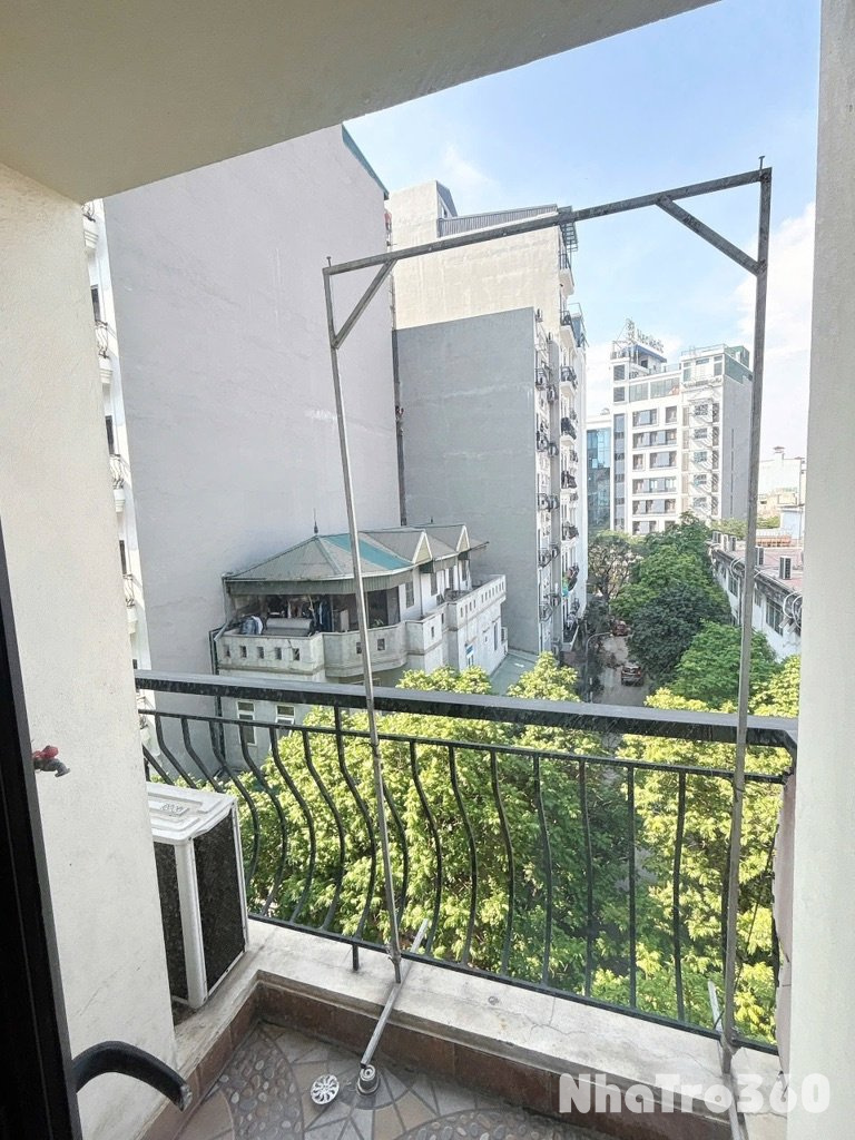 CCMN 1N1K - YÊN XÁ / Ô TÔ ĐỖ CỬA