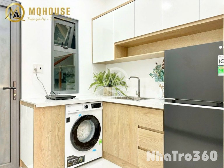 Căn hộ tách bếp ban công Sư Vạn Hạnh Quận 10