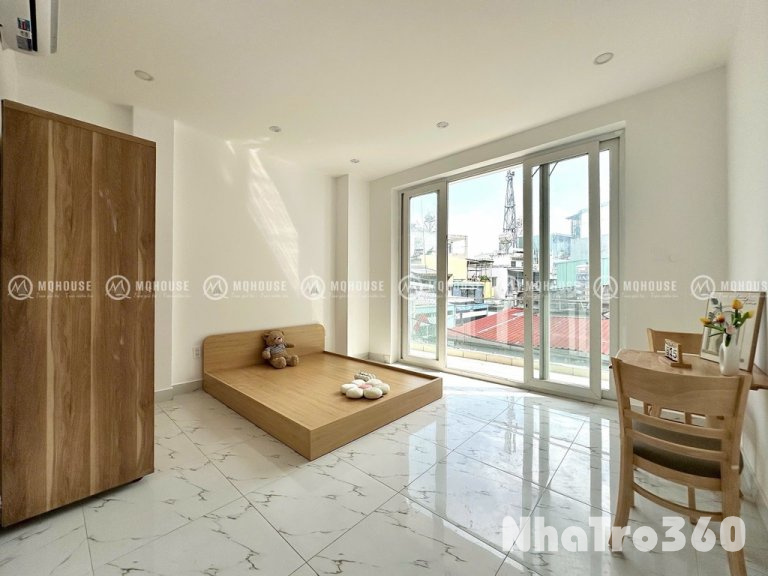 Cho Thuê Căn Hộ Studio Có Ban Công Lớn Rộng Rãi