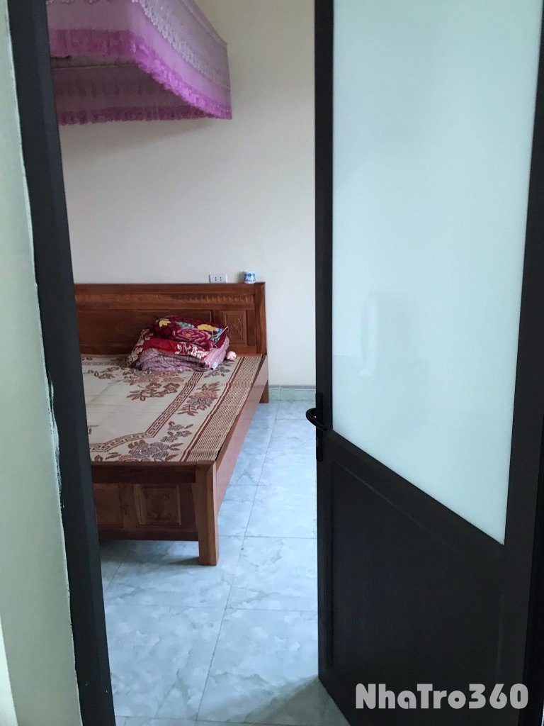 Cho thuê nhà 4gian & tầng 2 nhà chủ ạ