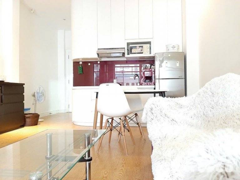 Cho Thuê Căn Hộ 1 Phòng Ngủ Bancol Full Nội Thất Gần Công Viên Lê Văn Tám