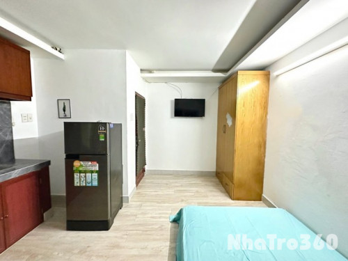 Studio Cửa Sổ Lớn Đầy Đủ Nội Thất Giá Rẻ Quận 10