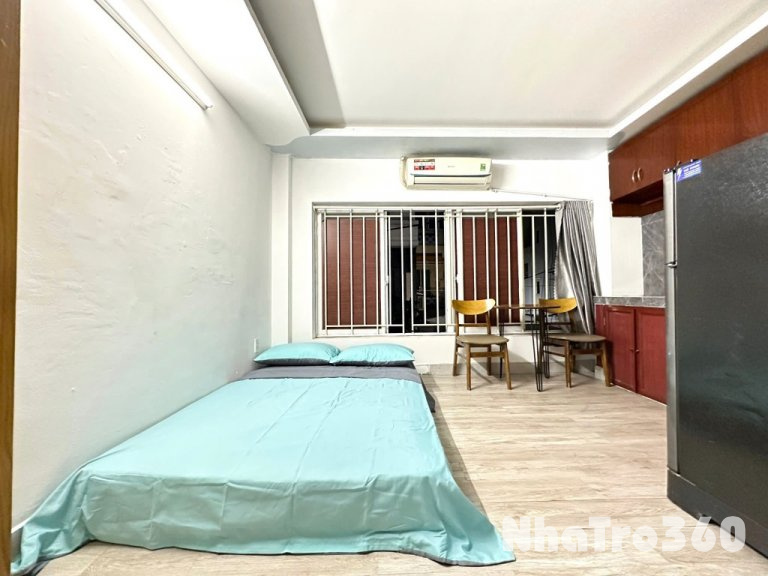 Studio Cửa Sổ Lớn Đầy Đủ Nội Thất Giá Rẻ Quận 10