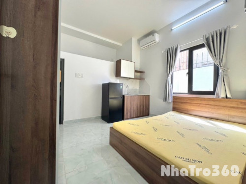 Phòng full nội thất cửa sổ trời Nguyễn Thị Tần Q8
