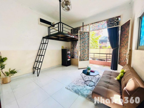 Phòng gác full nội thất ban công Hưng Phú Q8