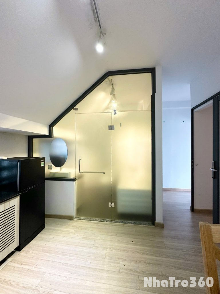 Cho thuê căn hộ 1PN Ban công, Có máy giặt Q1 gần cầu Ông Lãnh, ĐH Văn Lang, chợ Bến Thành, Phố Bùi Viện