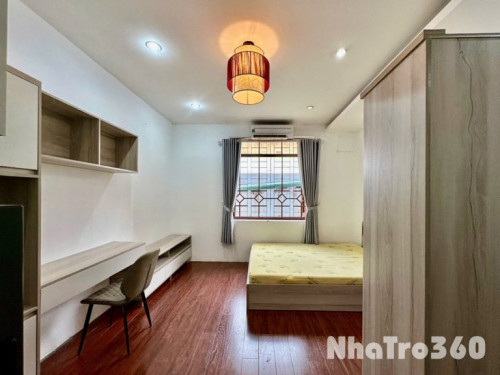 Cho thuê căn hộ Studio Q10 tách bếp, cửa sổ lớn