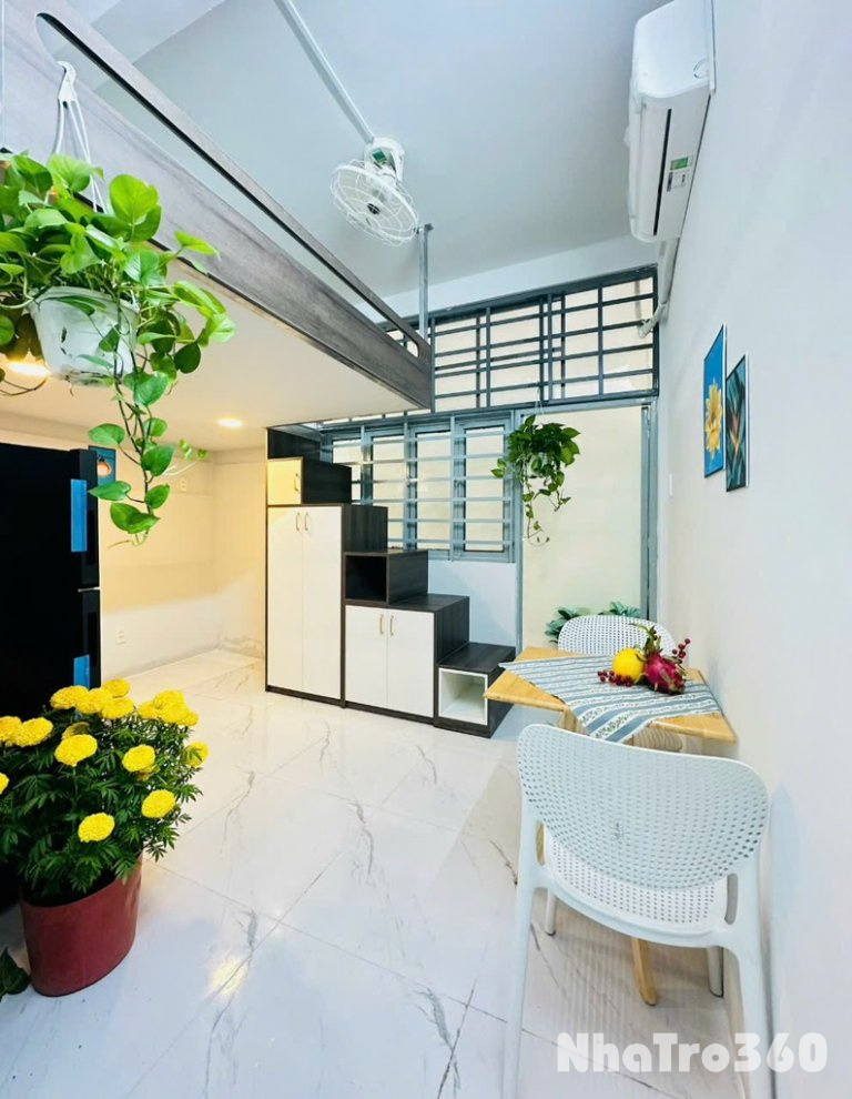 Cho thuê căn hộ Duplex Q10 cửa sổ đón gió