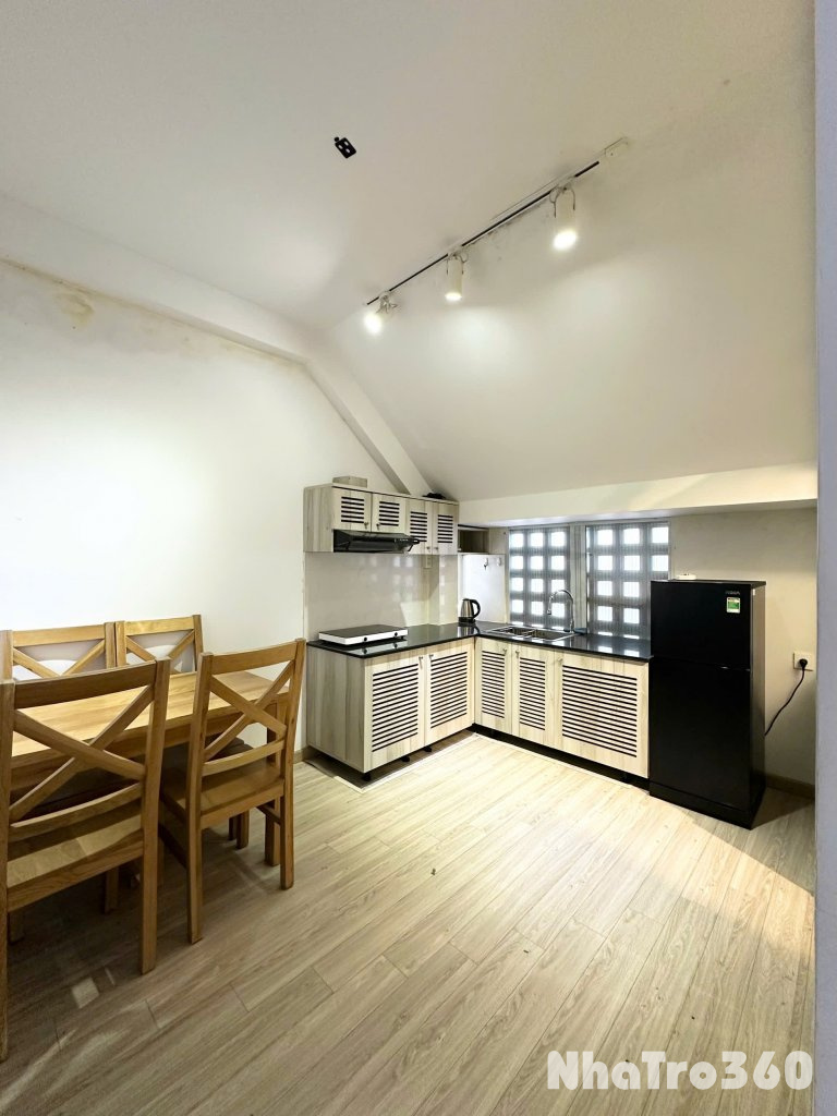 Cho thuê căn hộ 1PN Ban công, Có máy giặt Q1 gần cầu Ông Lãnh, ĐH Văn Lang, chợ Bến Thành, Phố Bùi Viện