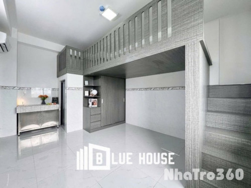 Phòng Gác Cửa Sổ Ko Giới Hạn Người Ở ĐH Văn Hiến