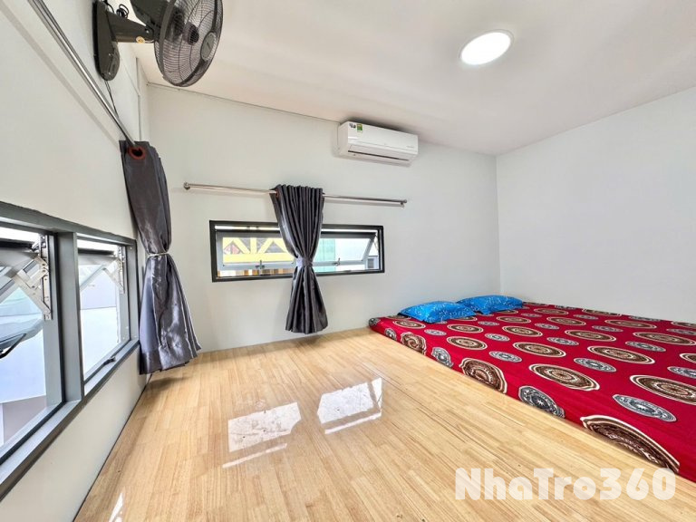 DUPLEX CỬA SỔ CÓ MGR GẦN ĐH VĂN HIẾN TÂN BÌNH