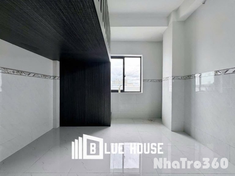 Phòng Gác Cửa Sổ Ko Giới Hạn Người Ở ĐH Văn Hiến