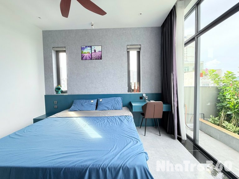 Căn hộ mới ngay trung tâm quận 4, bancol lớn đón nắng, gần Đại học Luật, Nguyễn Tất Thành