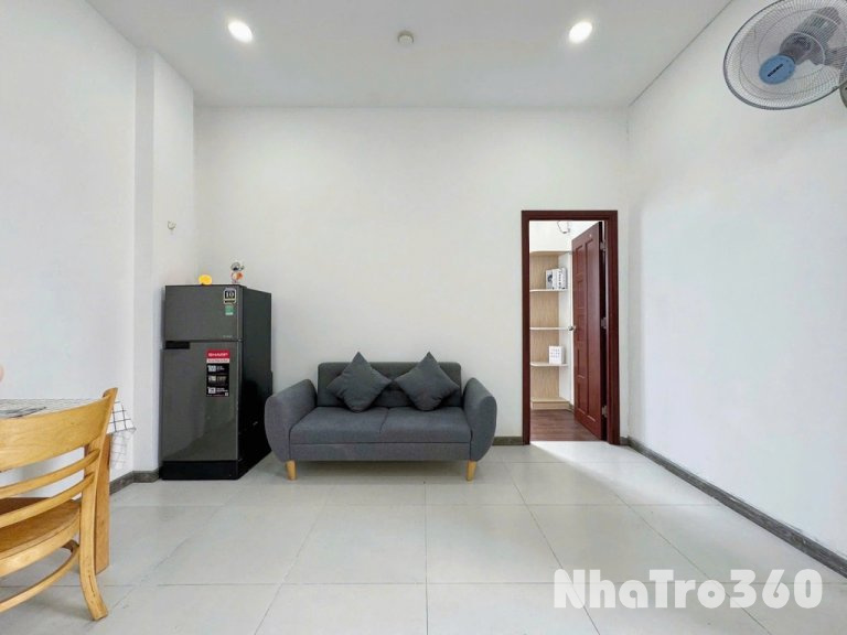 Cho Thuê Căn Hộ 1PN Có Cửa Sổ Lớn Gần ĐH Văn Hiến