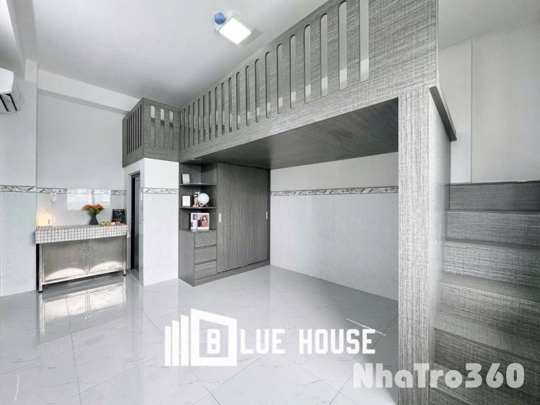 Phòng Gác Cửa Sổ Ko Giới Hạn Người Ở ĐH Văn Hiến