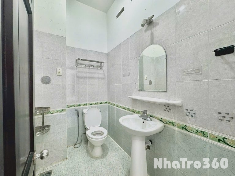 Cho thuê căn hộ 1PN Cửa sổ, Máy giặt riêng Q1 gần cầu Thị Nghè, ĐH Mở, ĐH UEH, vòng xoay Điện Biên Phủ