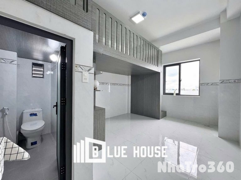 Phòng Gác Cửa Sổ Ko Giới Hạn Người Ở ĐH Văn Hiến